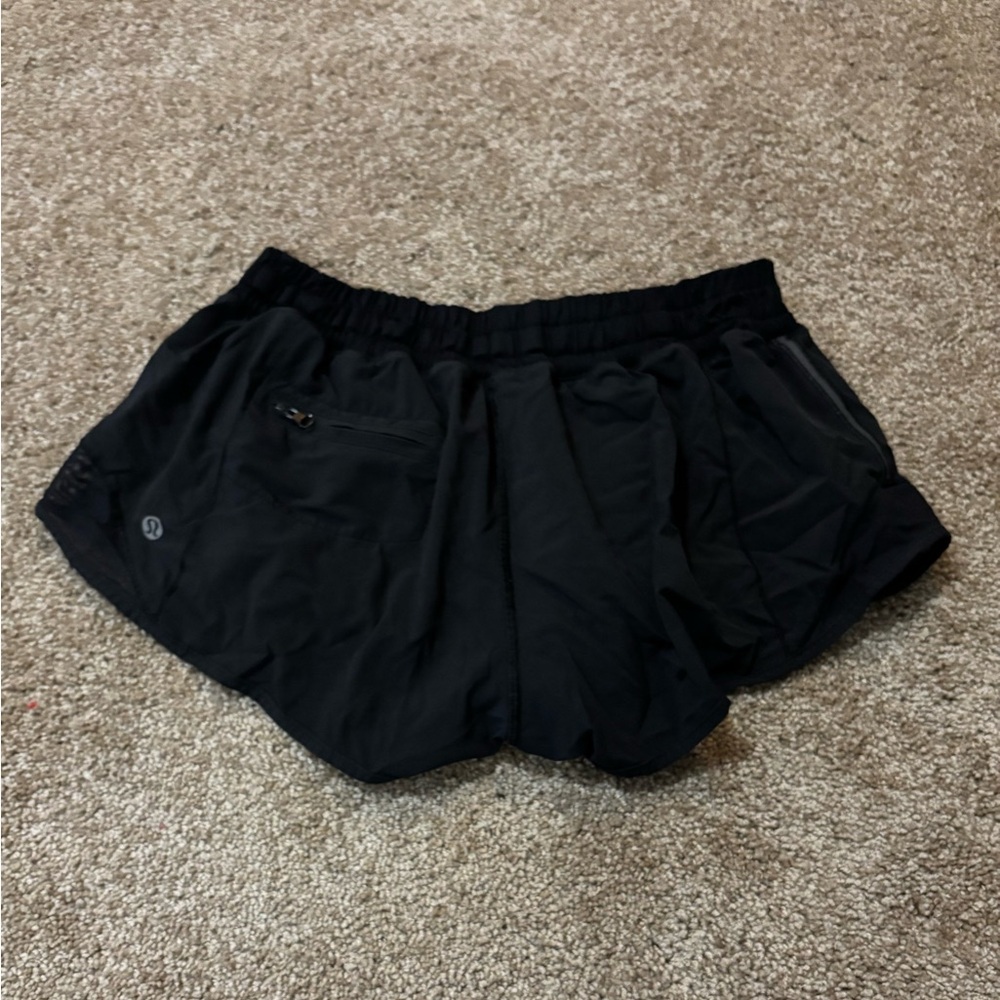 Lululemon Hotty Hot shorts size 8